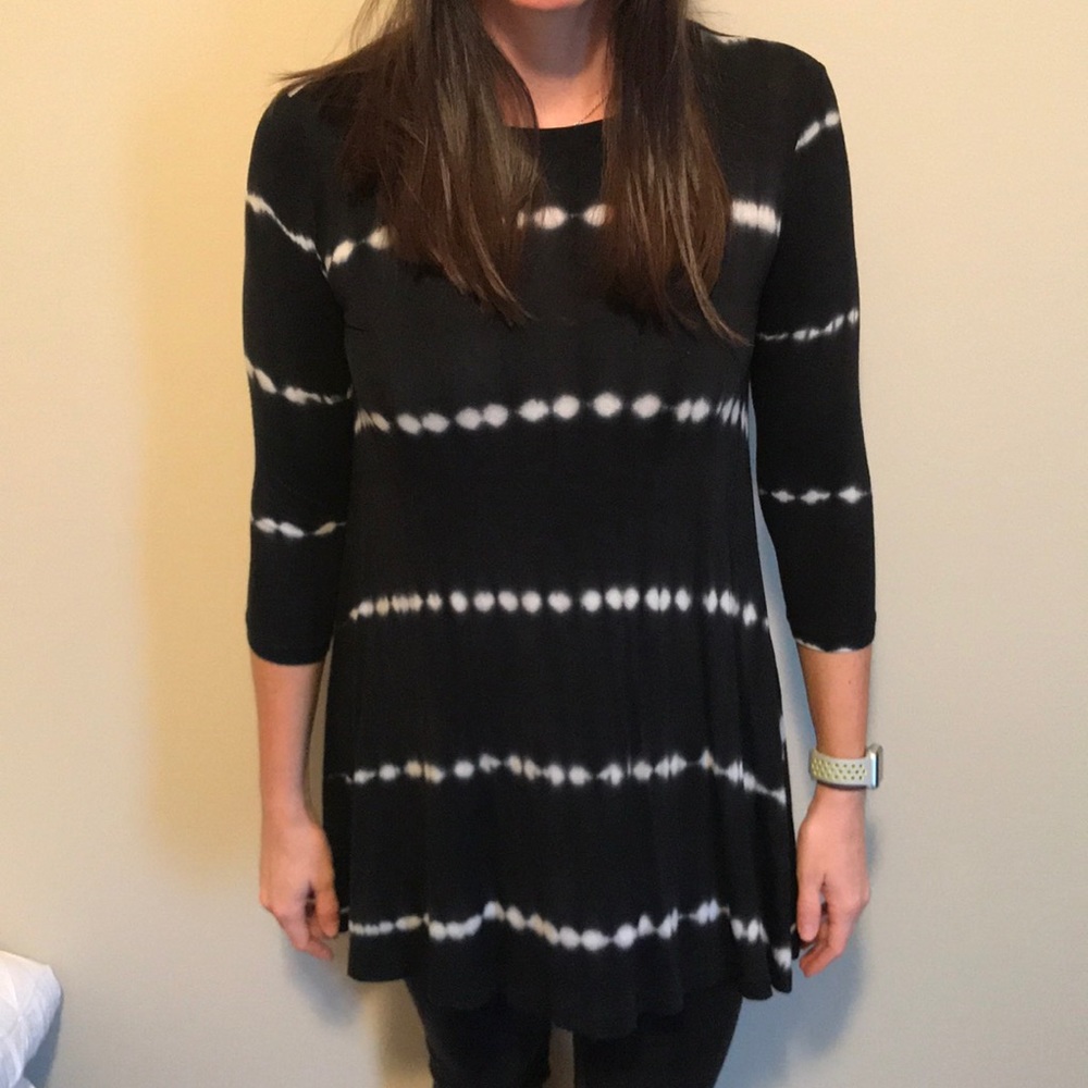Black and white tie dye top